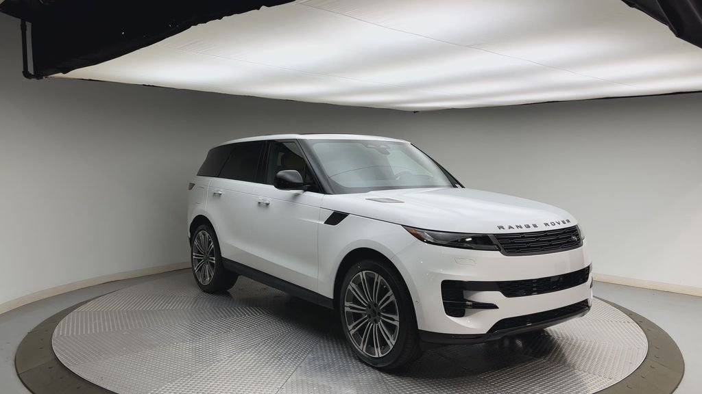 New 2026 Fuji White Land Rover SE image 8