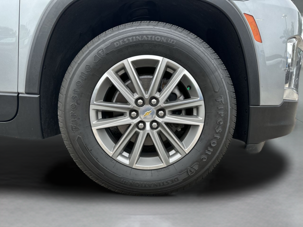 Used 2023 Gray Chevrolet LT image 36
