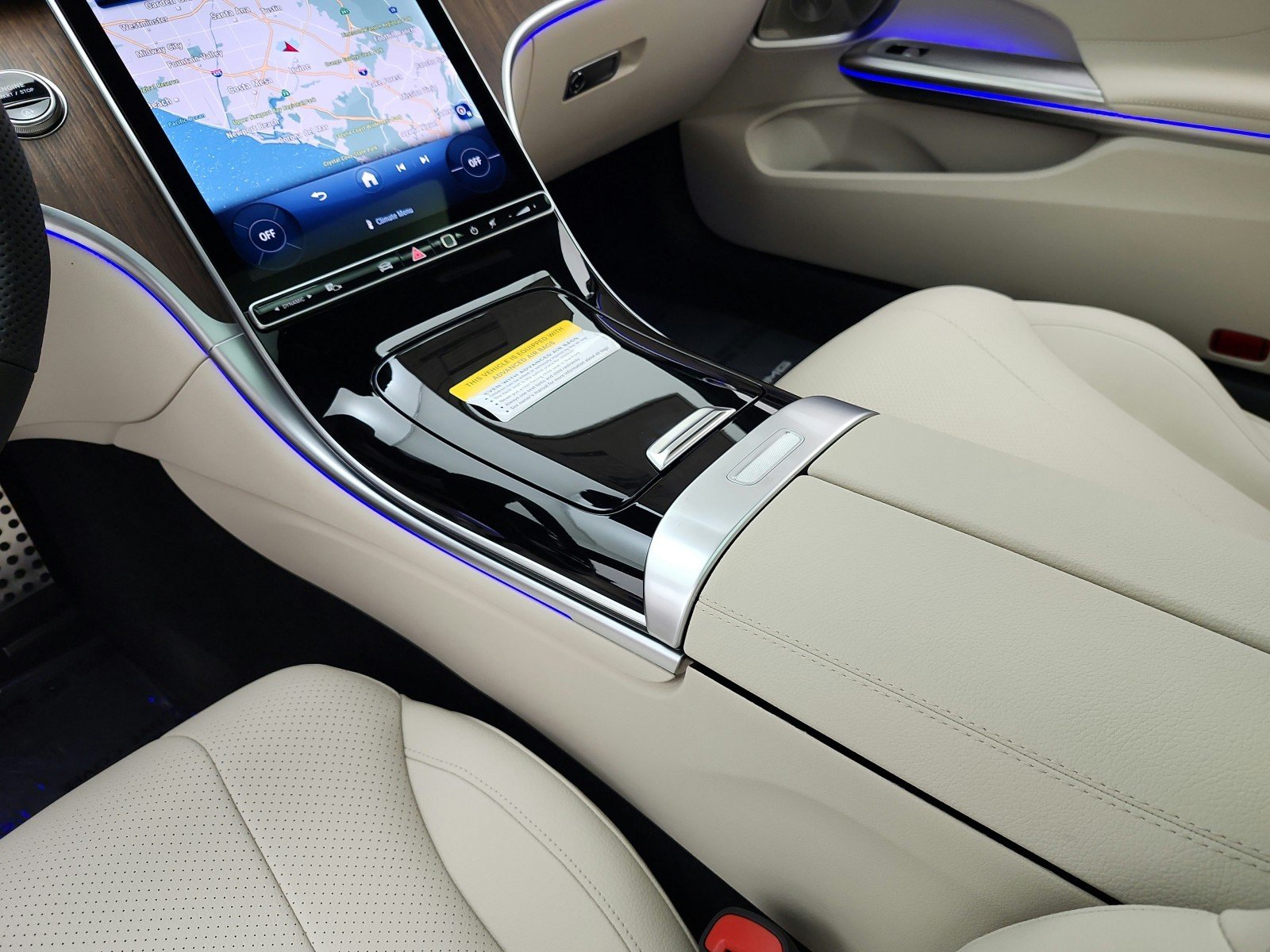 New 2026 Graphite Grey Metallic Mercedes-Benz CLE 300 4MATIC® Coupe image 10