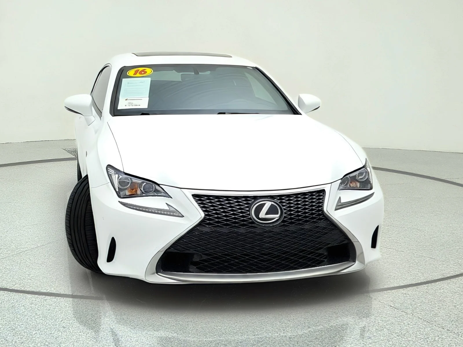 Used 2016 Ultra White Lexus CLOTH image 6