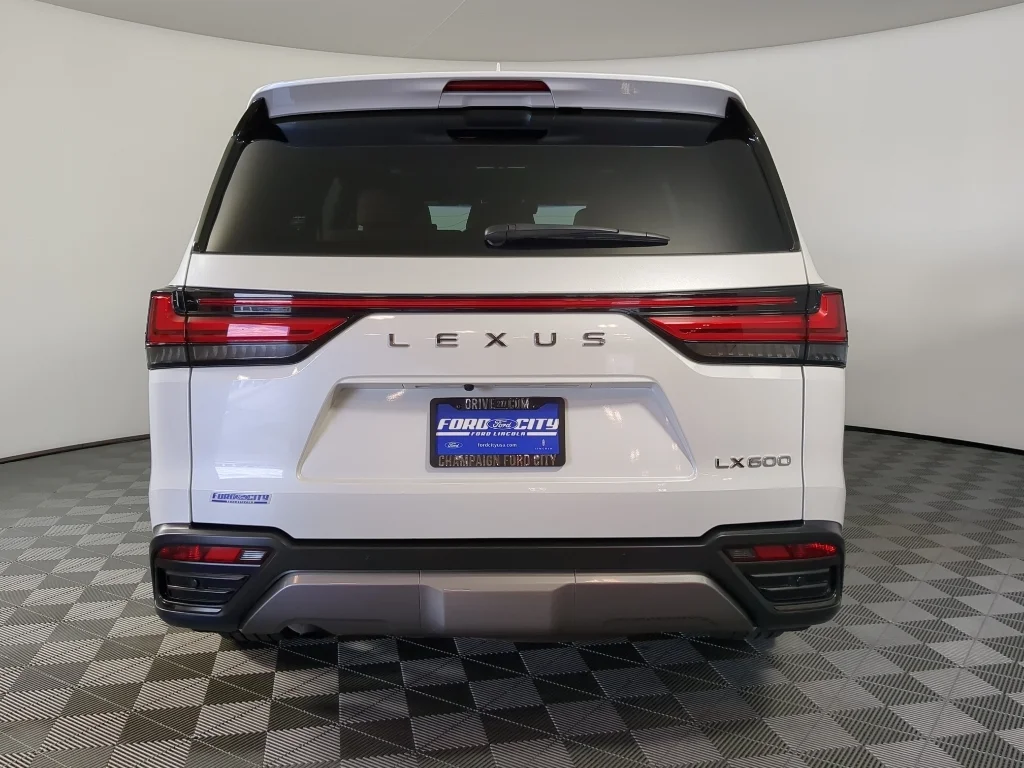 Used 2023 White Lexus Luxury image 7