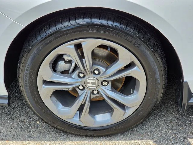 2024 Honda Accord EX - Photo 18