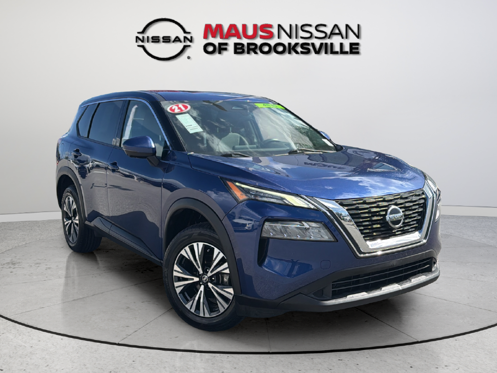 Used 2021 Blue Nissan SV image 1