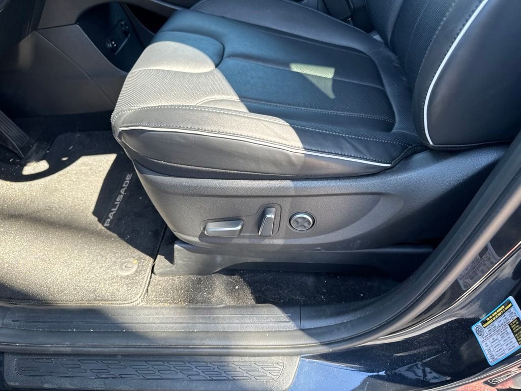 Certified Used 2023 White Hyundai SEL image 5