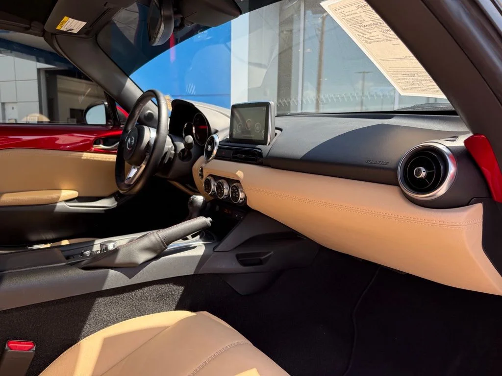 Used 2016 Red Mazda Grand Touring image 16