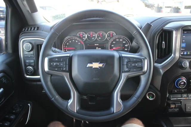 Used 2023 White Chevrolet LT image 12