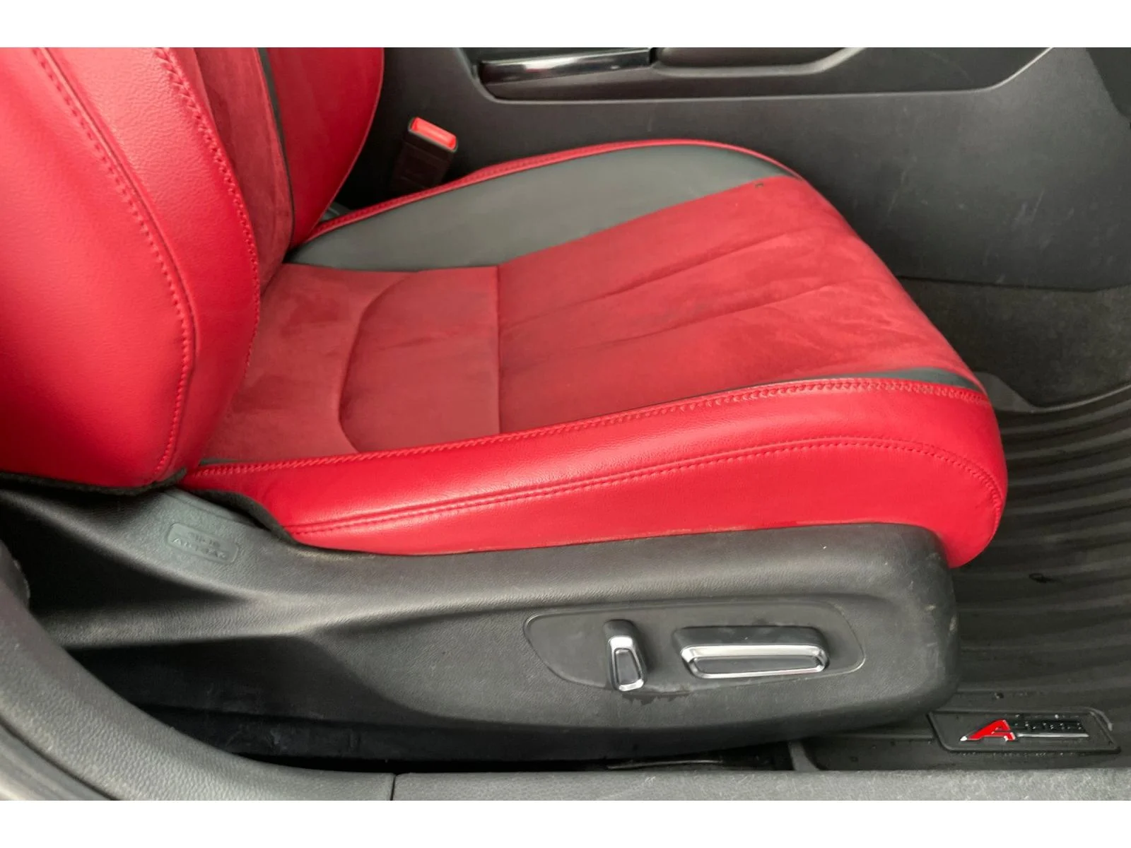 Used 2024 Liquid Carbon Metallic Acura w/A-Spec Technology Package image 21