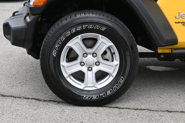 Used 2021  Jeep Unlimited Sport S image 14