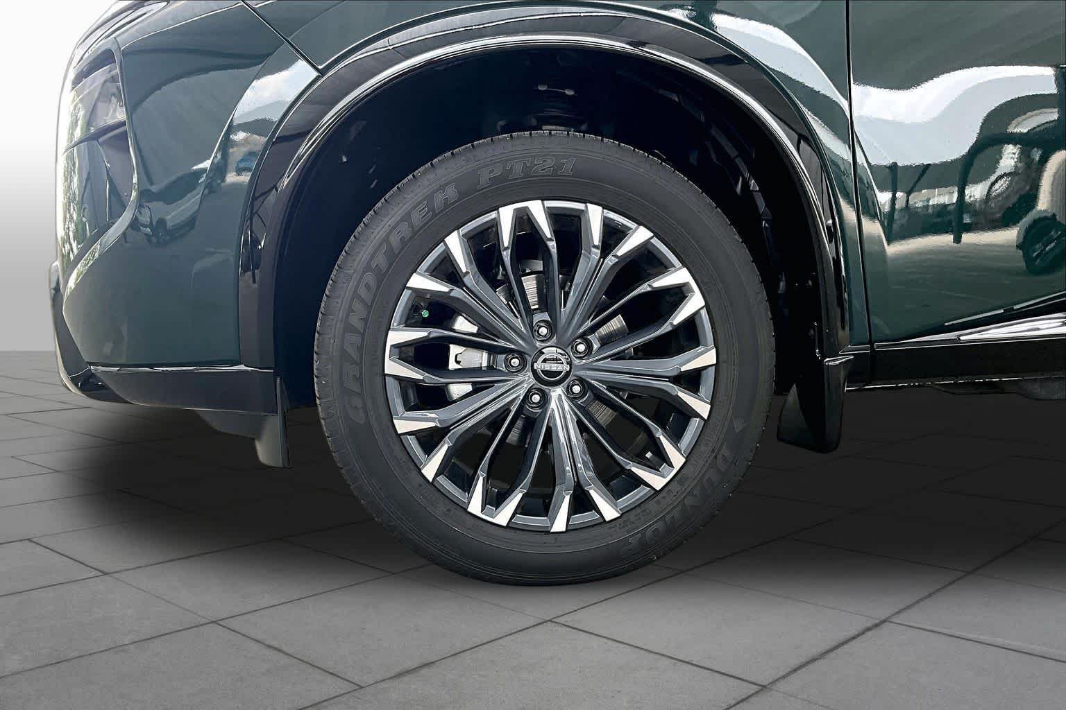 2026 Nissan Rogue Platinum - Photo 9