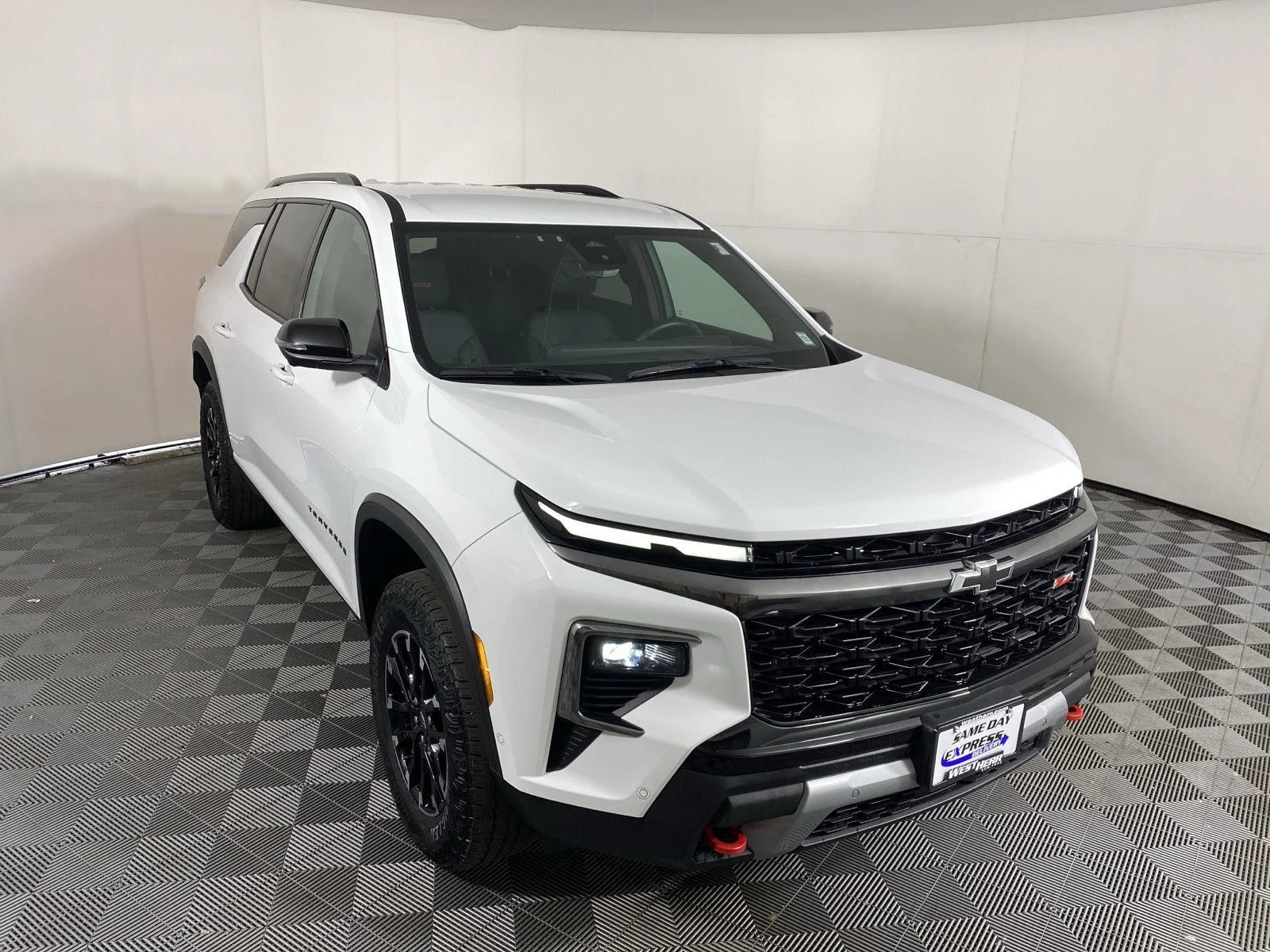 Used 2024 Summit White Chevrolet AWD Z71 image 21