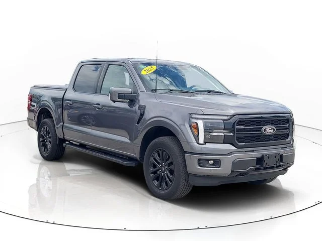 Used 2025 Gray Ford Lariat image 3