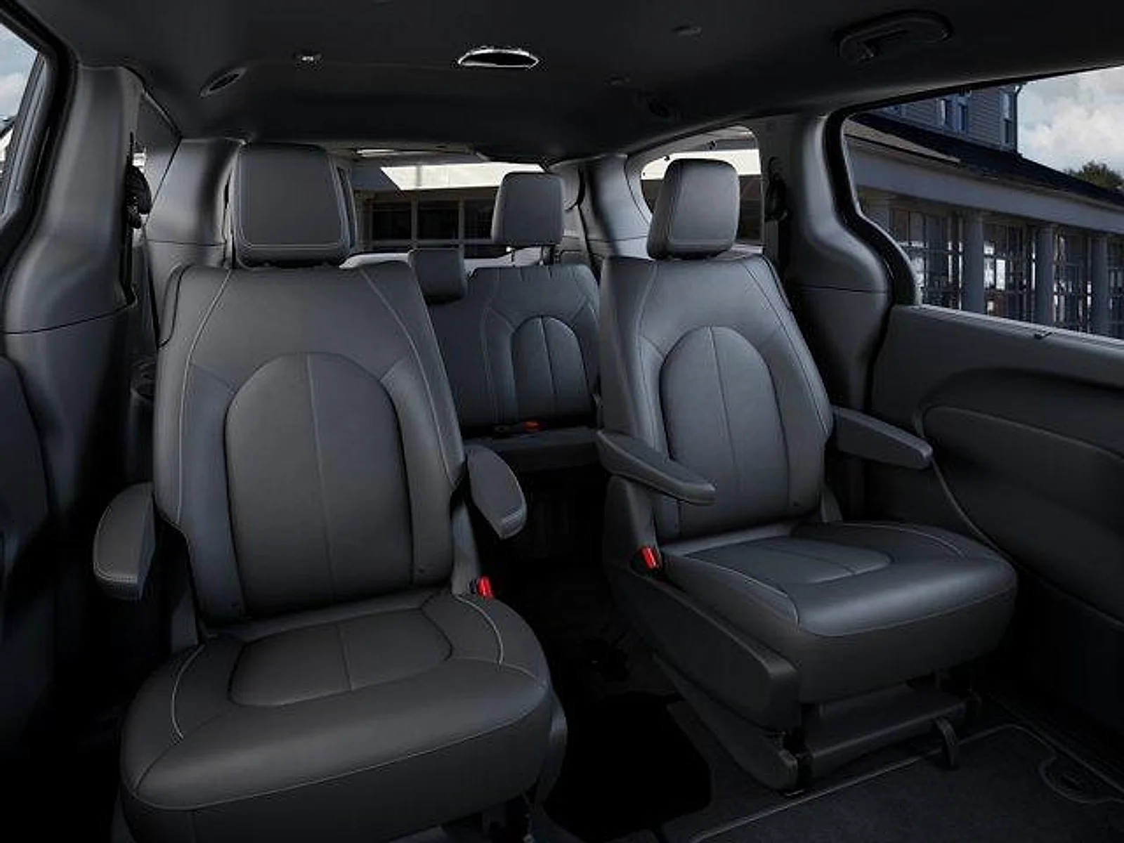 New 2027 Diamond Black Crystal Pearl-Coat Exterior Paint Chrysler Select AWD image 15