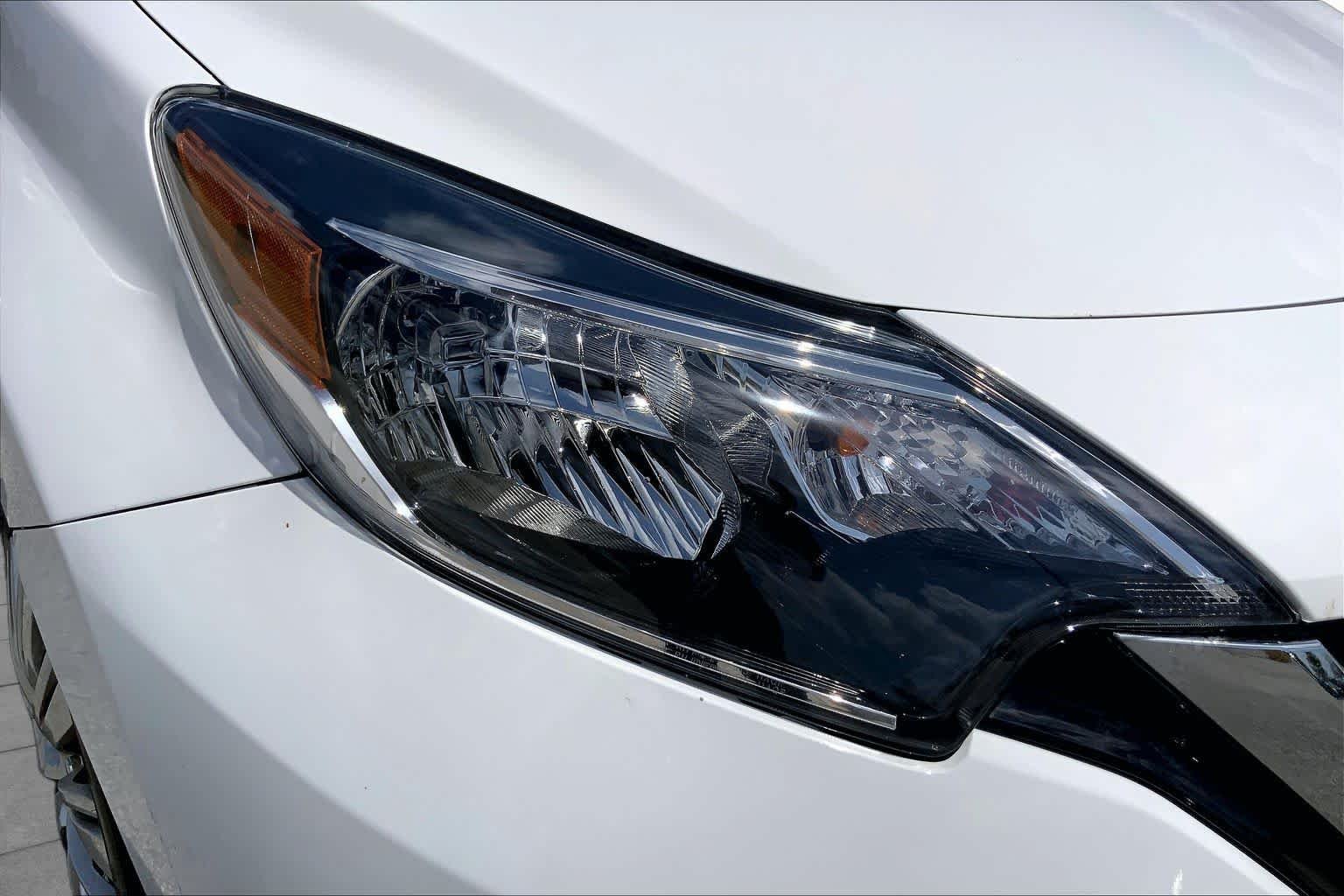 Used 2019 Fresh Powder Nissan SV image 27