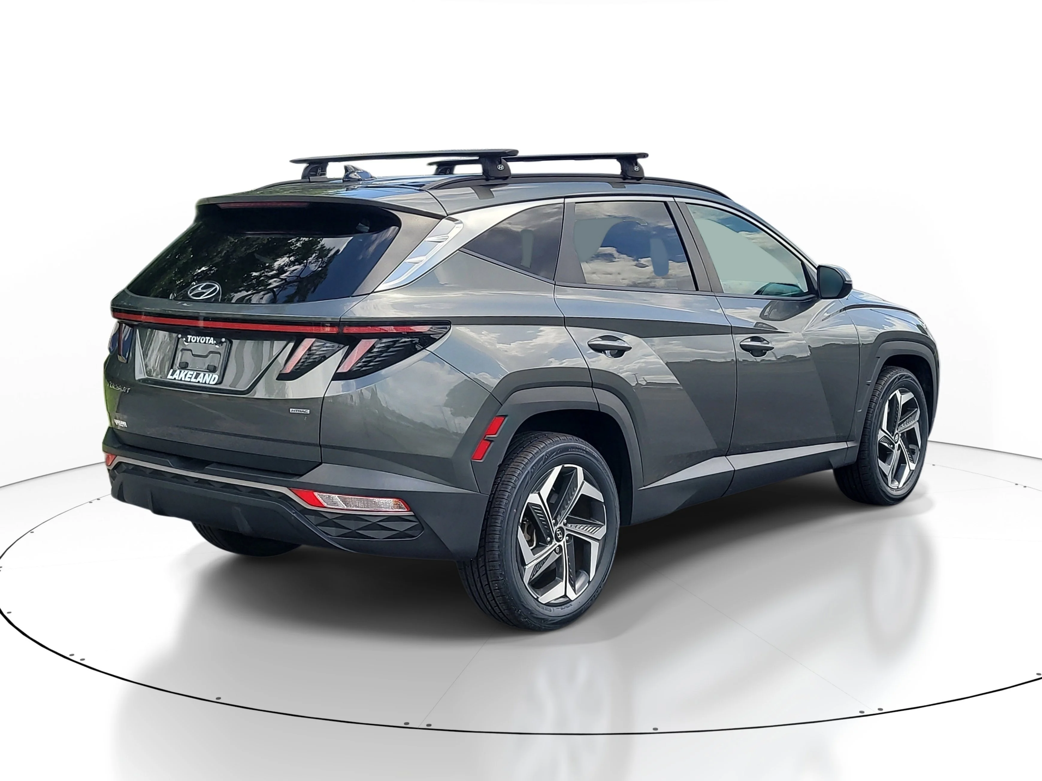 Used 2023 Amazon Gray Hyundai SEL image 6