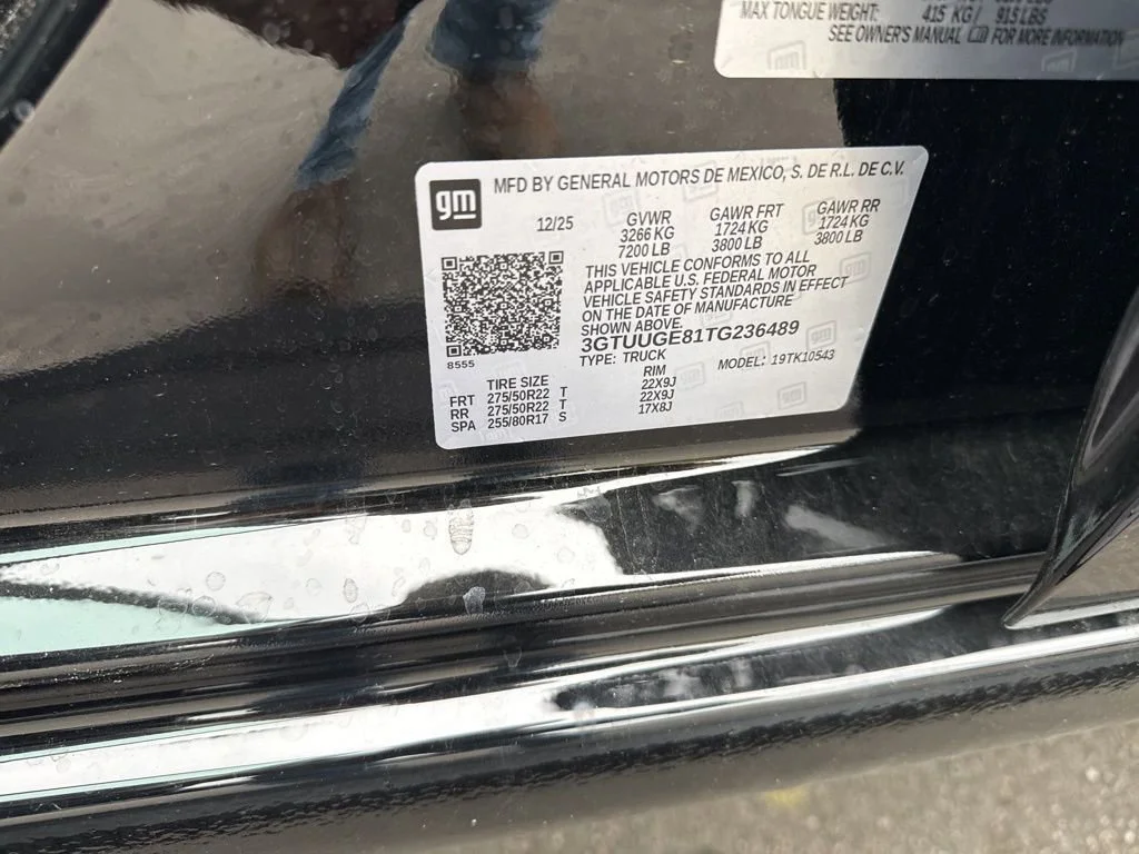 Used 2026 Onyx Black GMC Denali image 42