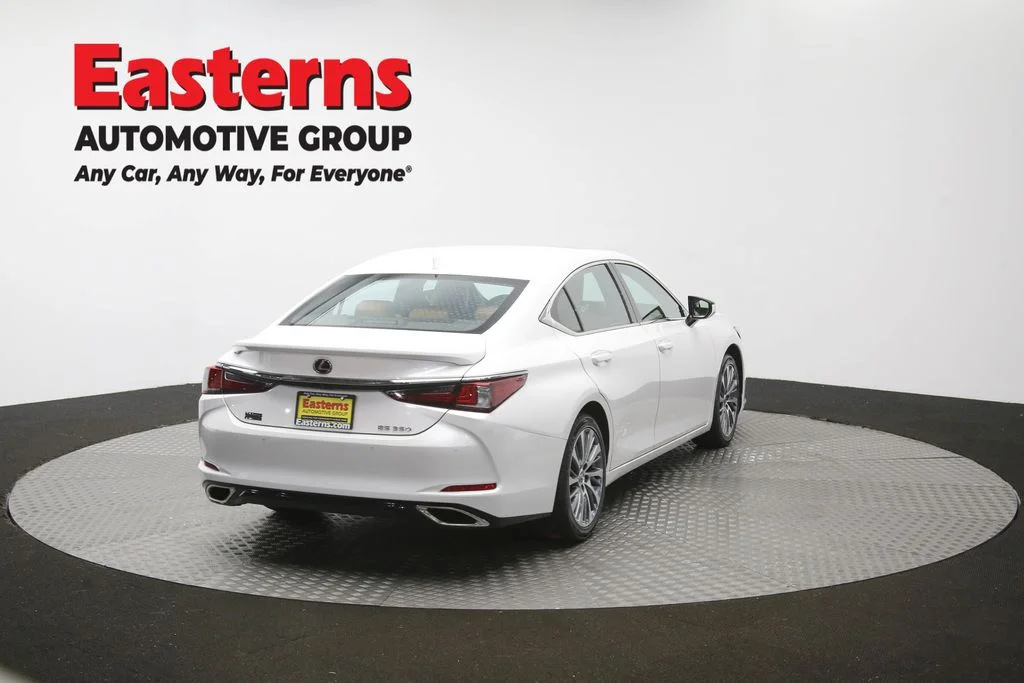 Used 2021 White Lexus 350 image 42