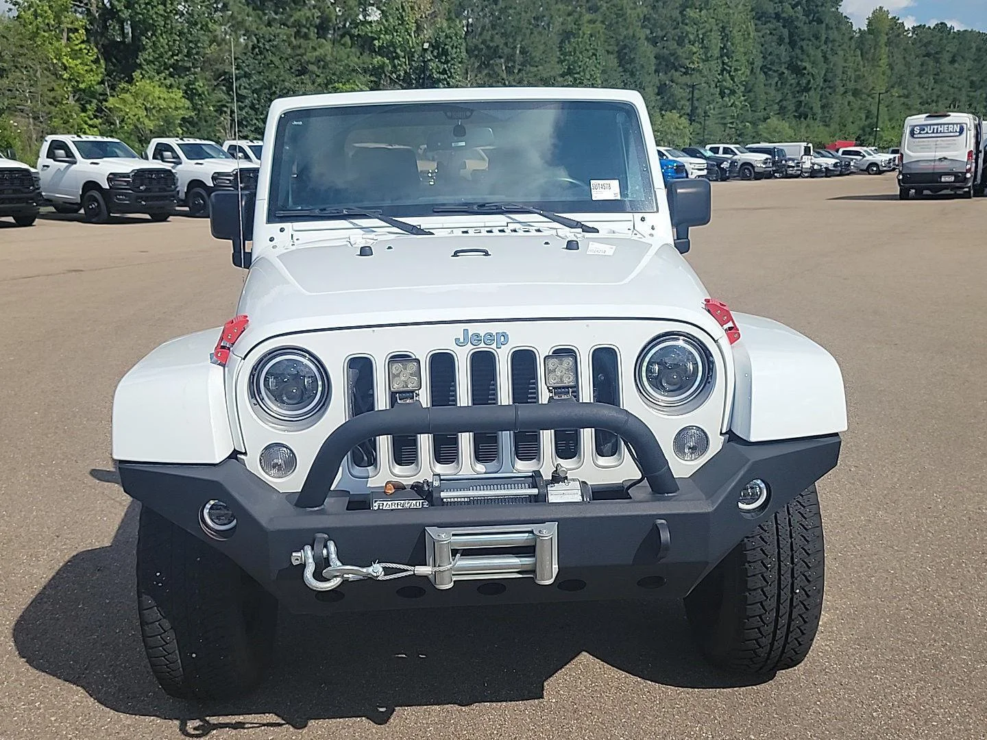 Used 2018 Bright White Clearcoat Jeep Sahara image 29