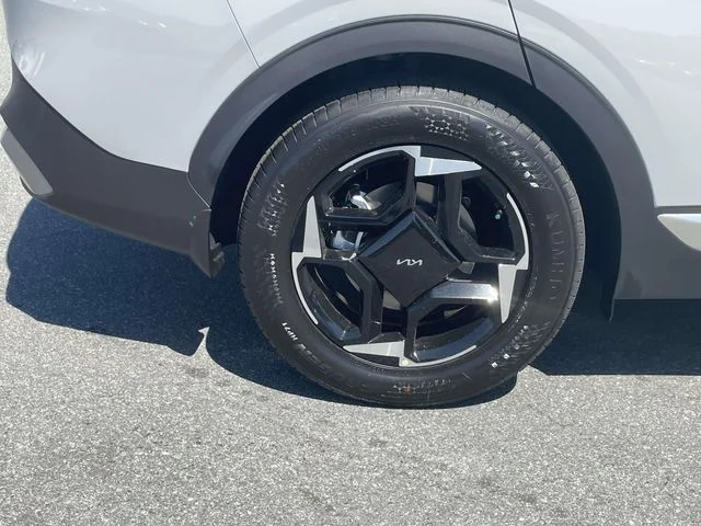 New 2027 Gray Kia EX image 7