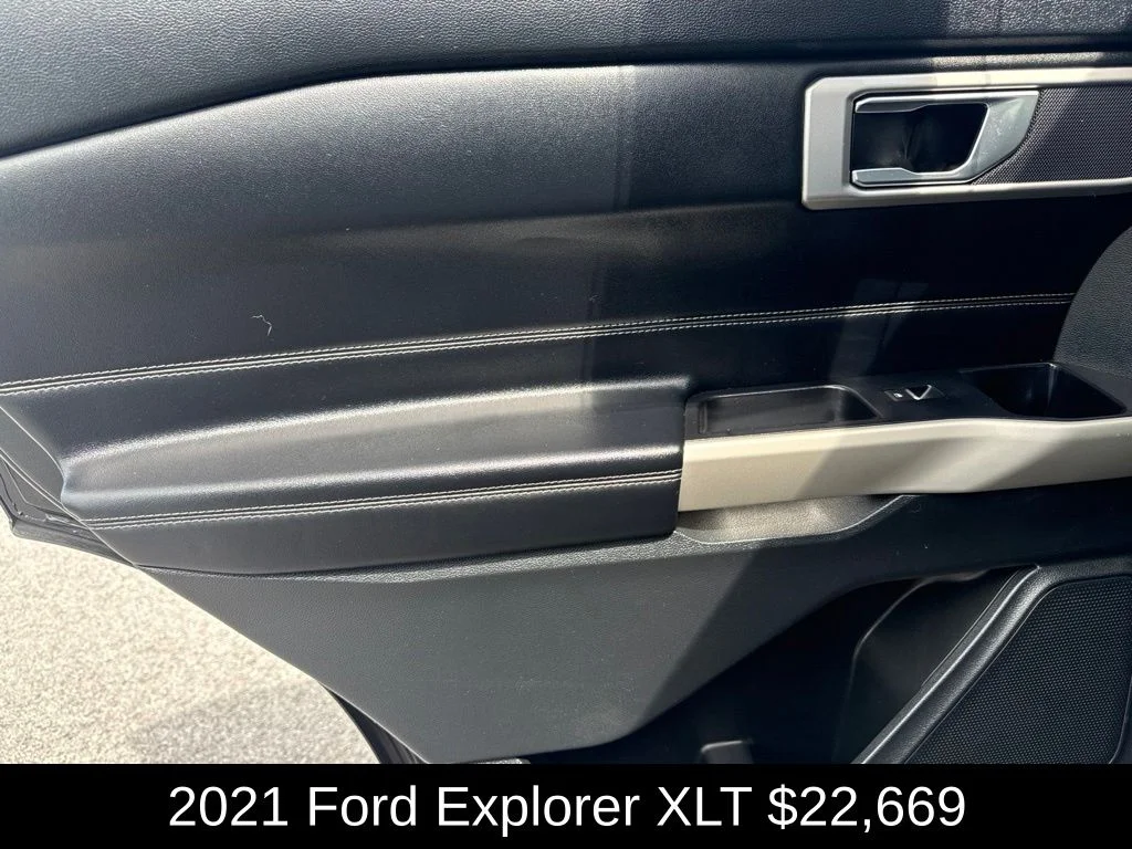 Used 2021 Black Ford XLT image 15