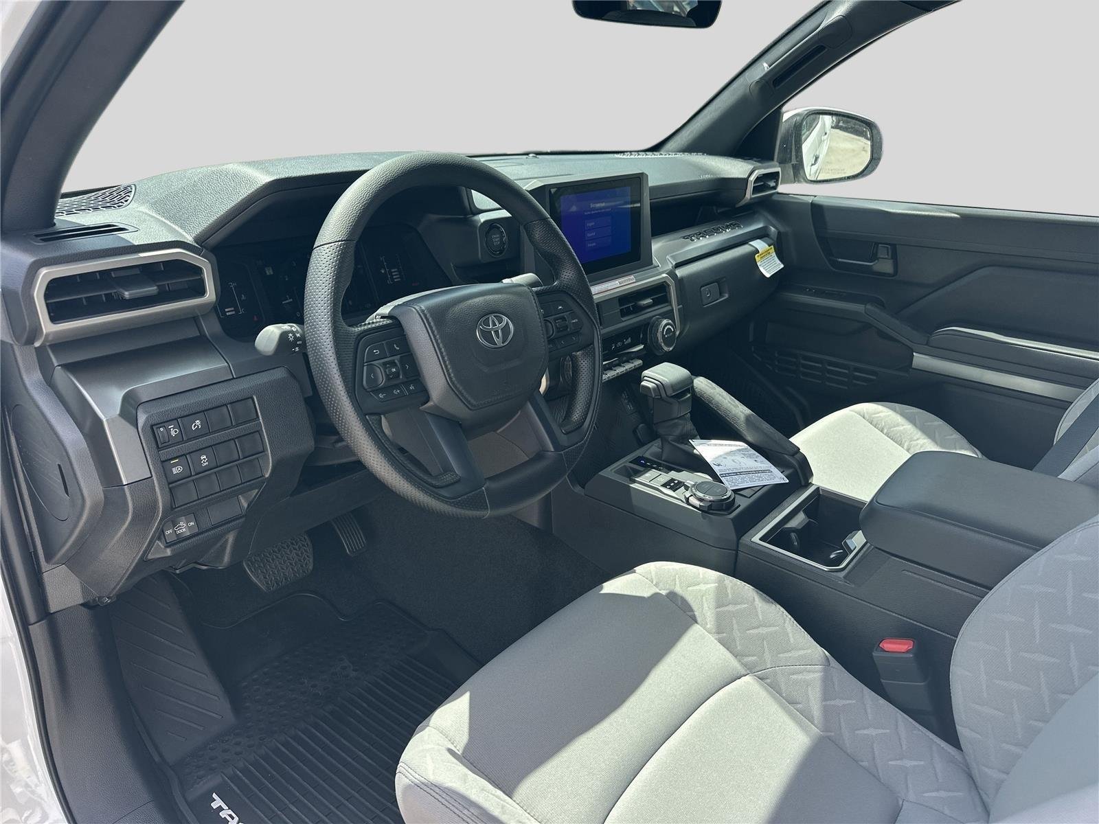 2026 Toyota Tacoma SR5 - Photo 9