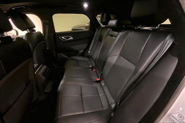Used 2025 White Land Rover Dynamic SE image 14
