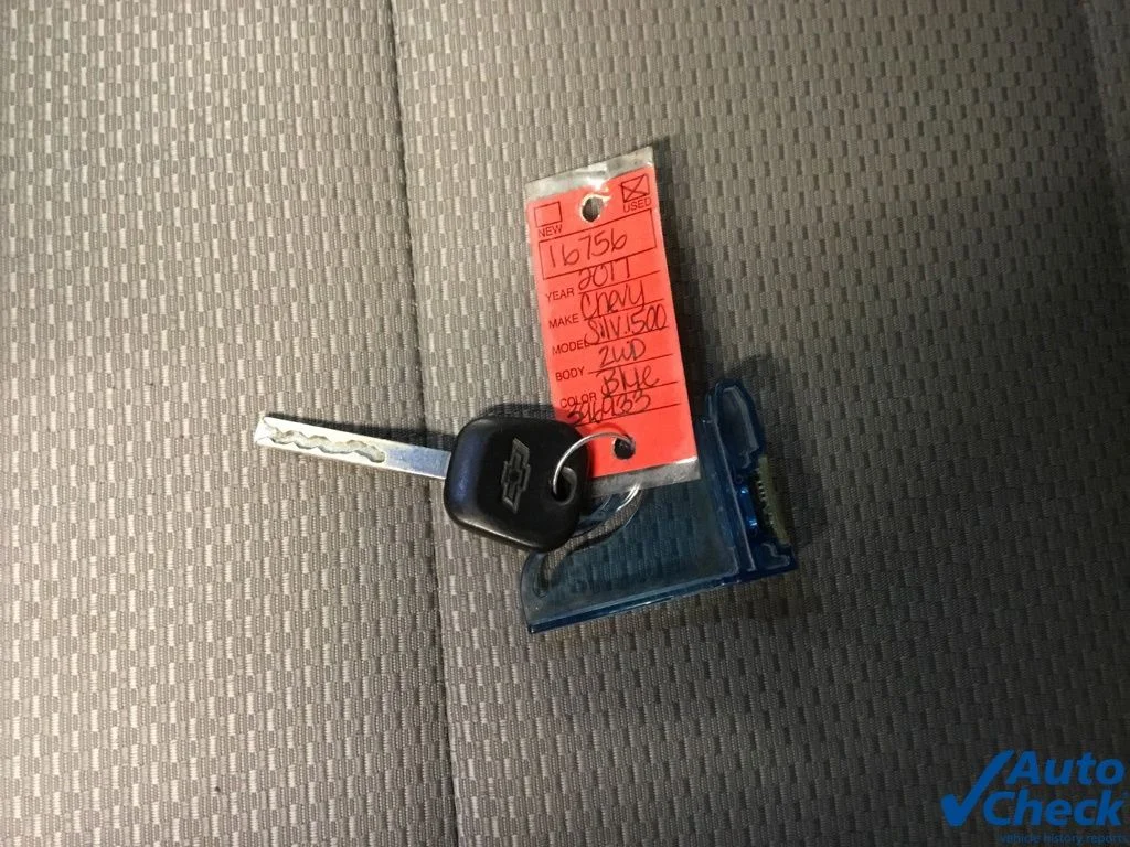 Used 2017 Blue Chevrolet WT image 42