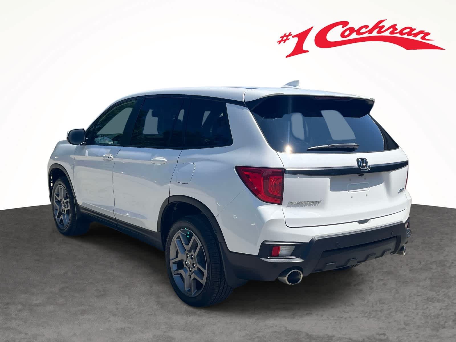 Used 2023 Platinum White Pearl Honda EX-L image 17