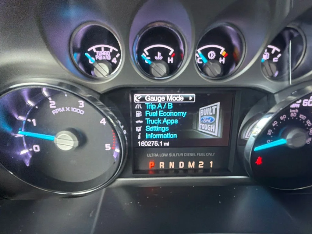 Used 2015 White Ford Lariat image 21