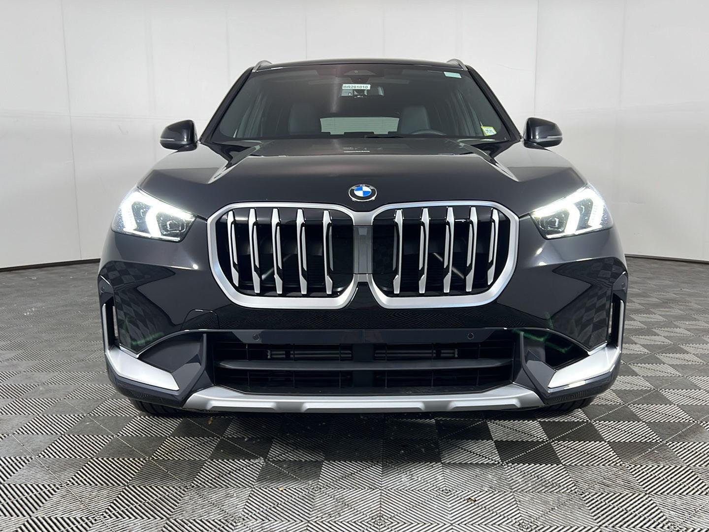 New 2026 Black Sapphire Metallic BMW xDrive28i image 18