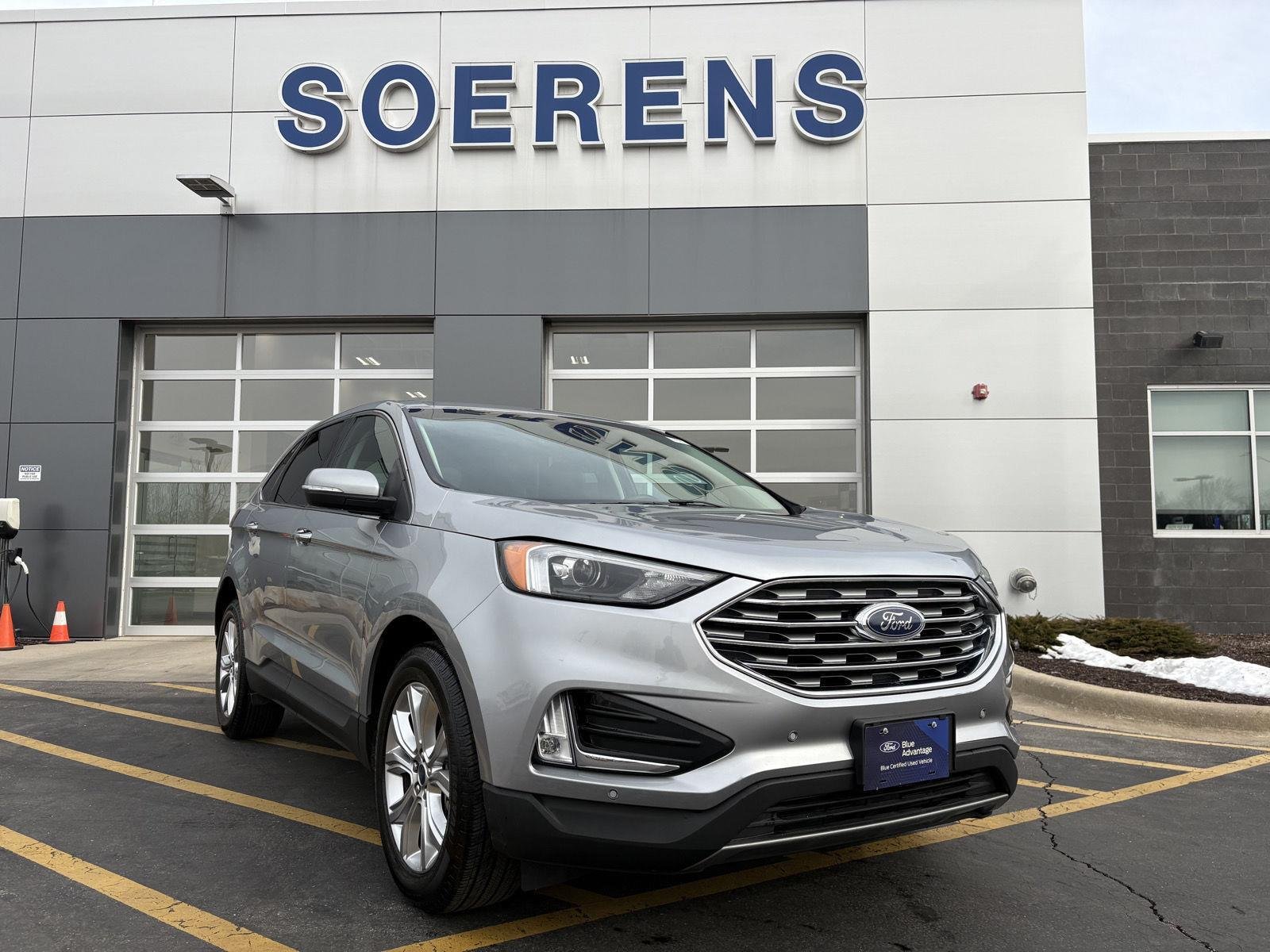 2022 Ford Edge Titanium