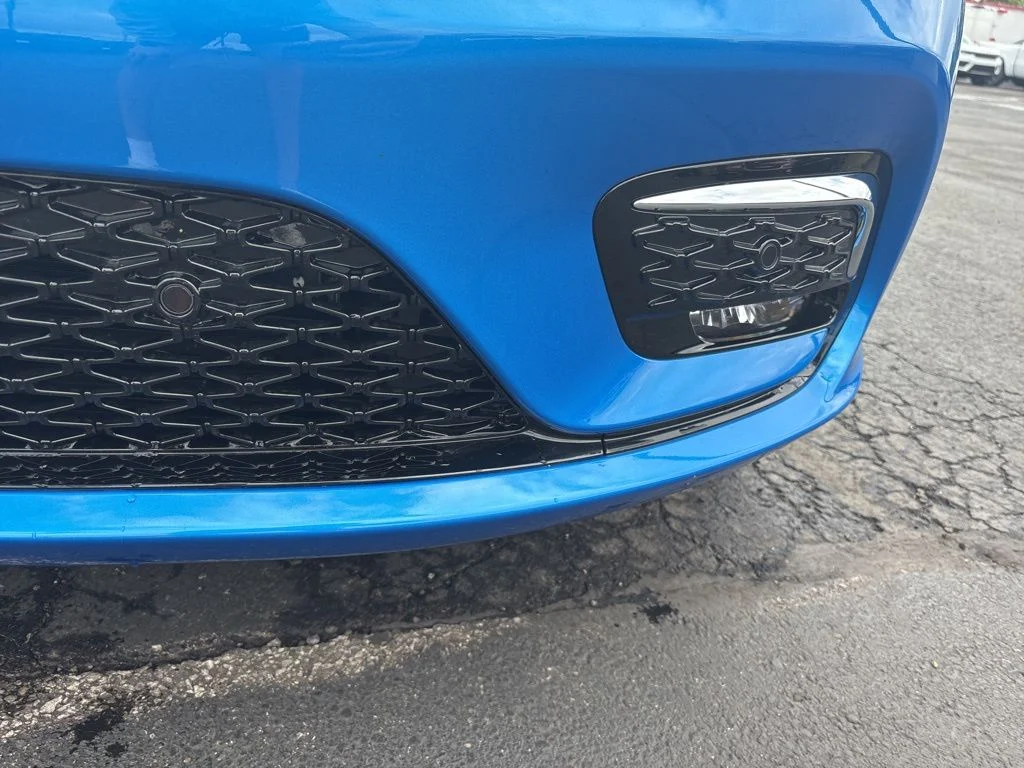 New 2026 Hydro Blue Pearl-Coat Exterior Paint Chrysler Select image 11