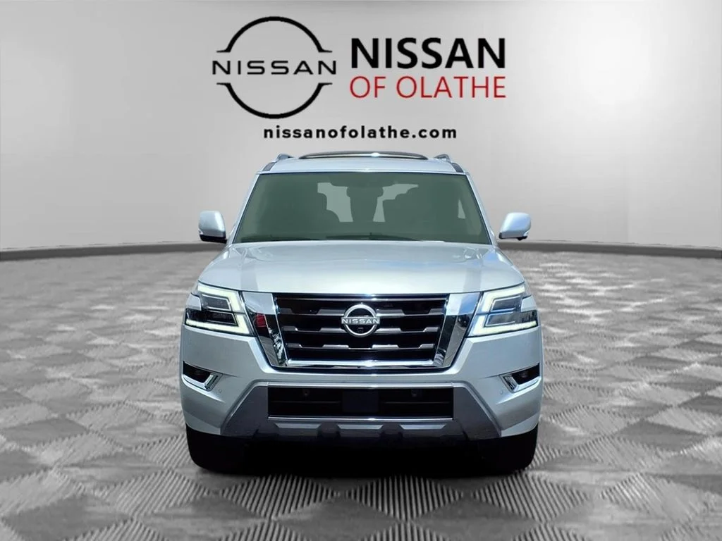 Used 2024 Silver Nissan SL image 32