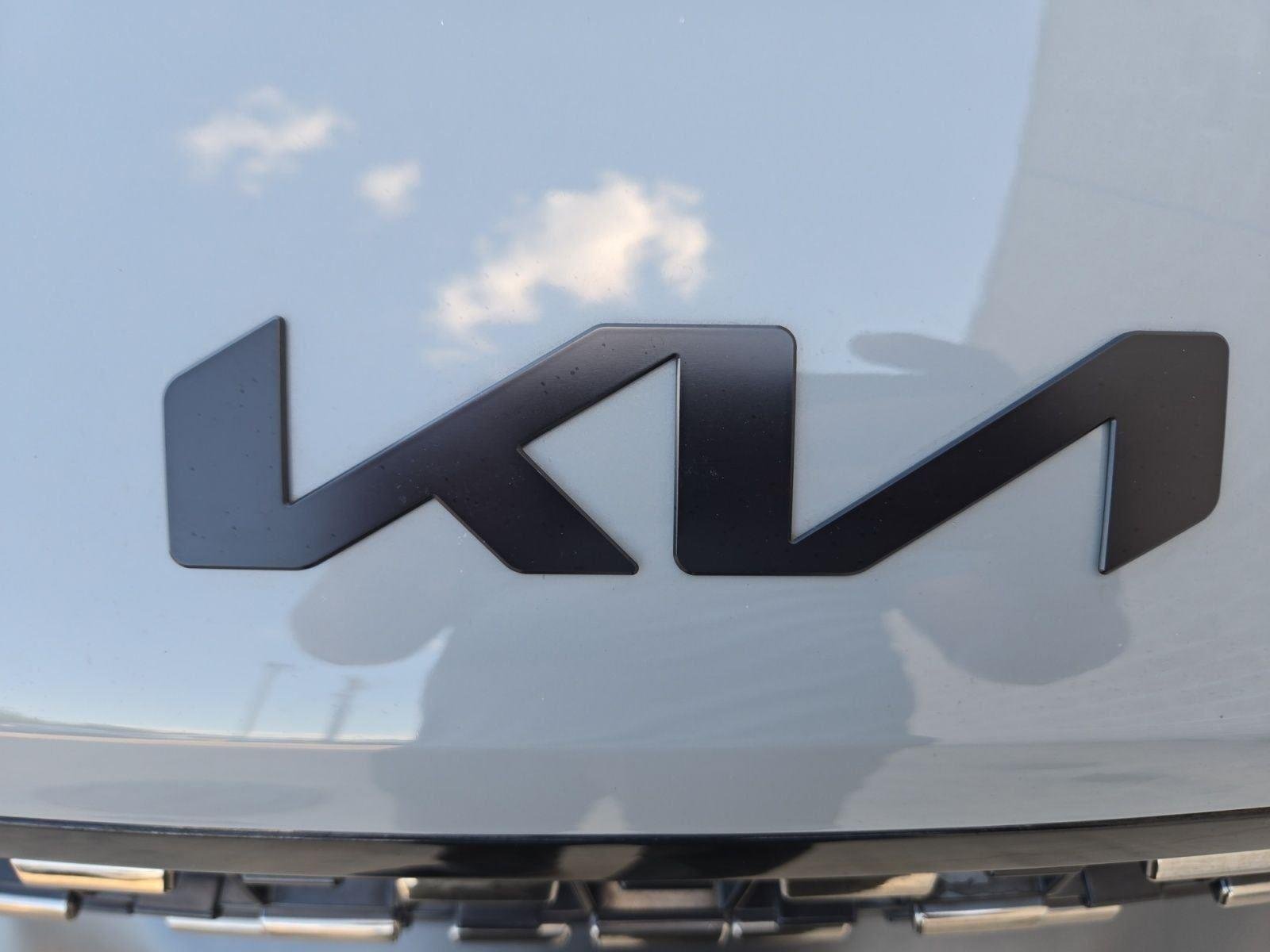 Used 2025 Ceramic Silver Kia SX image 9