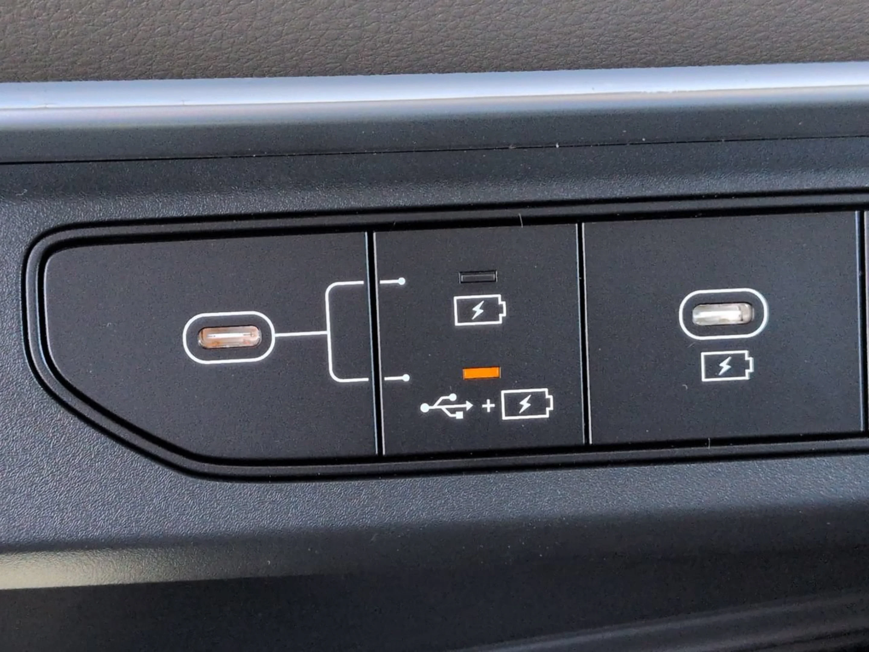 New 2027 Ceramic Silver Kia LXS image 26