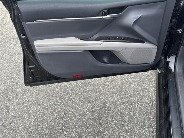 2024 Toyota Camry LE - Photo 10