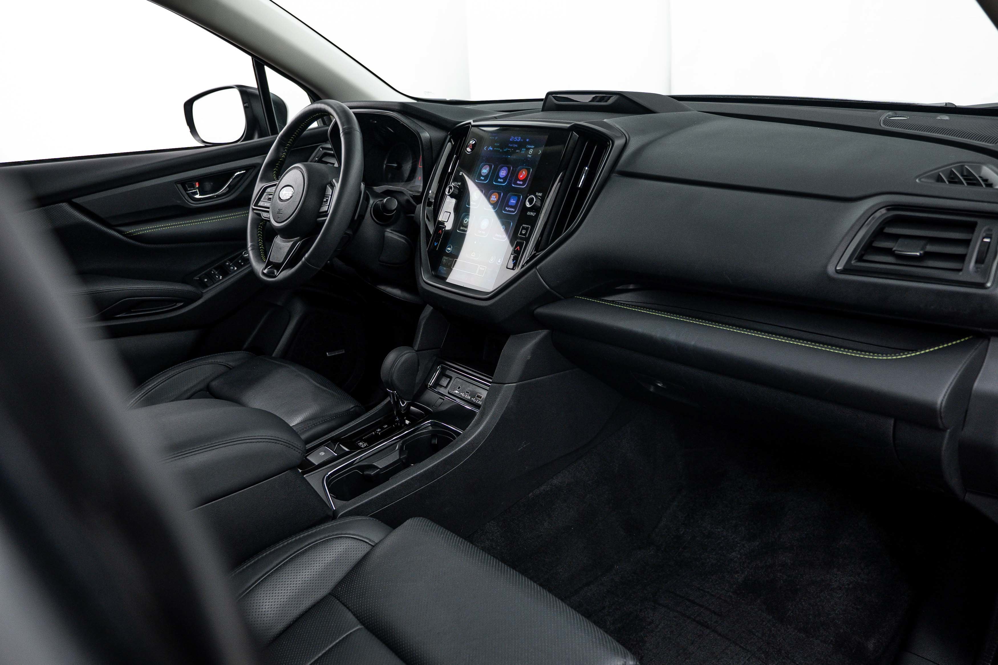 Used 2025 Magnetite Gray Metallic Subaru Onyx Edition Touring image 8