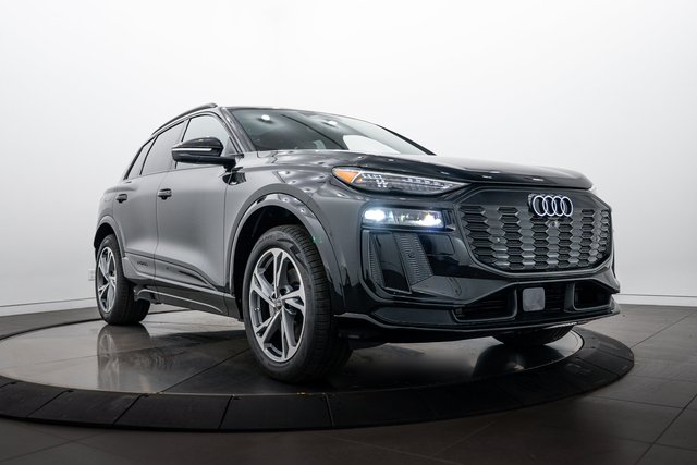 2027 Audi Q6 e-tron Premium Plus