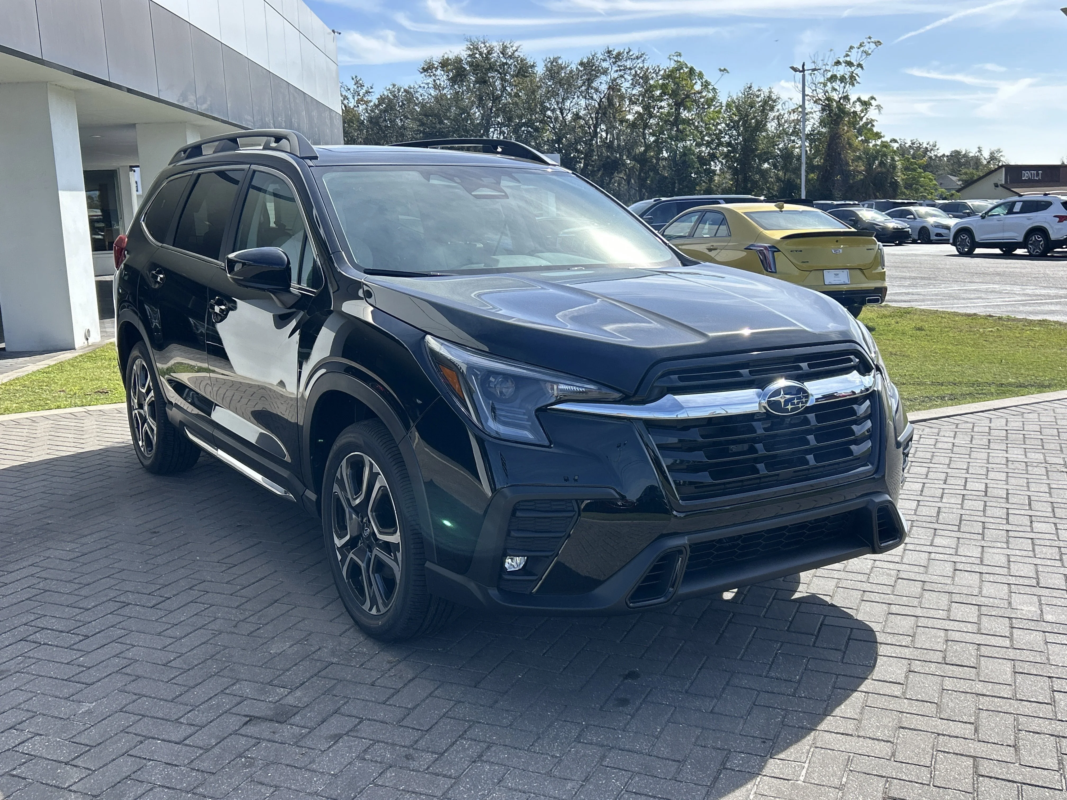 2026 Subaru Ascent Limited - Photo 7