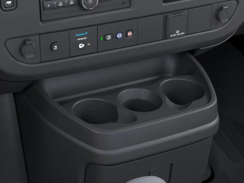 New 2025 Summit White Chevrolet 1WT image 23