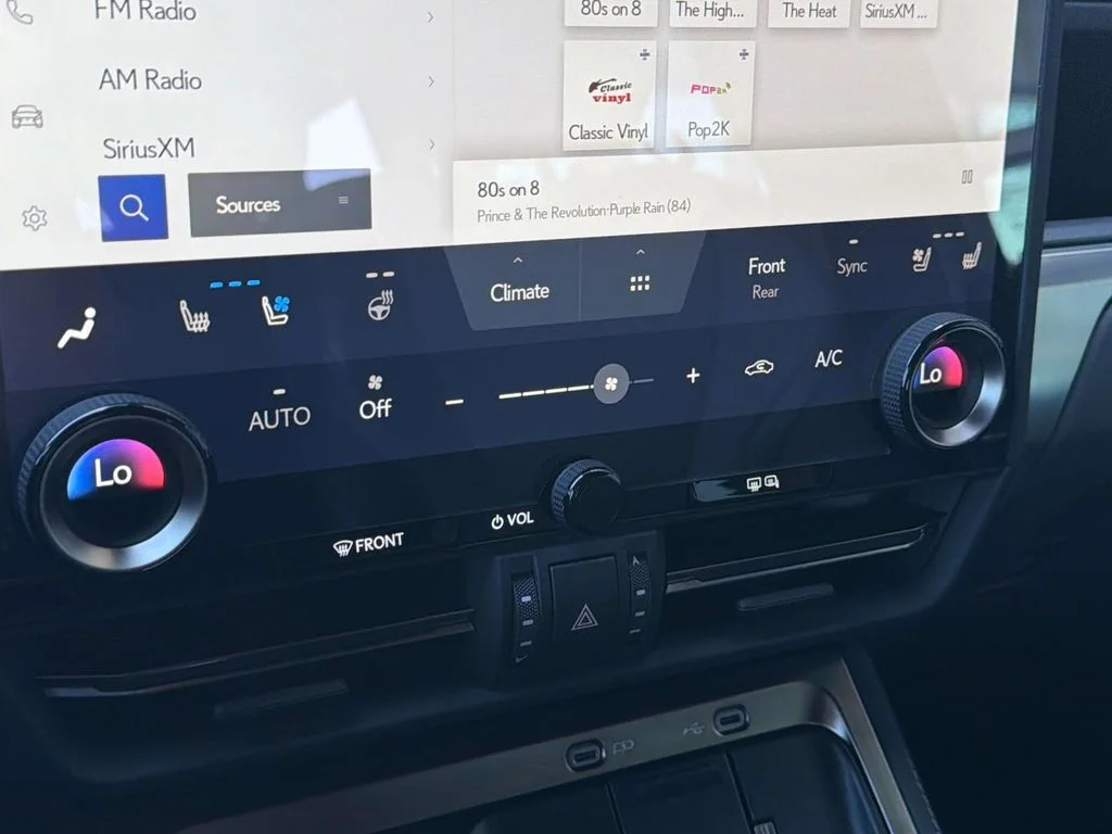 Used 2024 Incognito Lexus Premium+ image 20