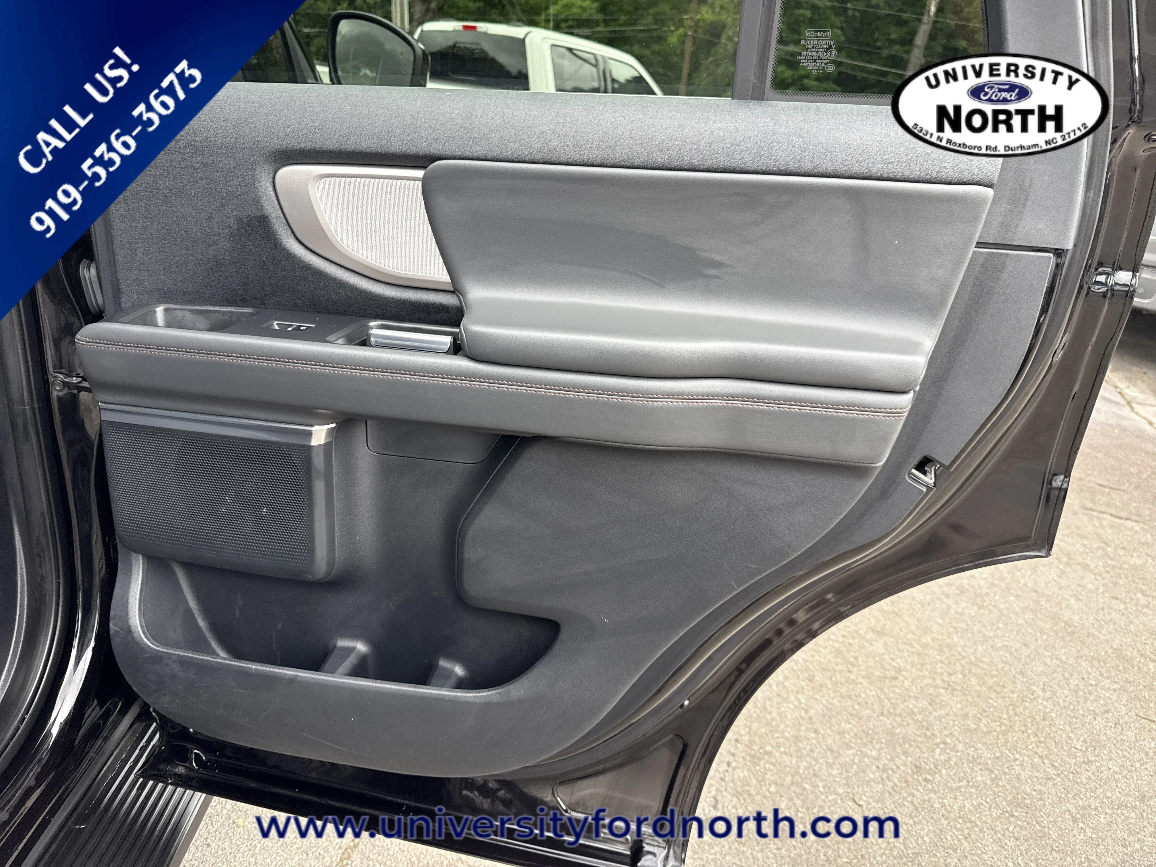 Used 2025 Agate Black Metallic Ford Active image 36