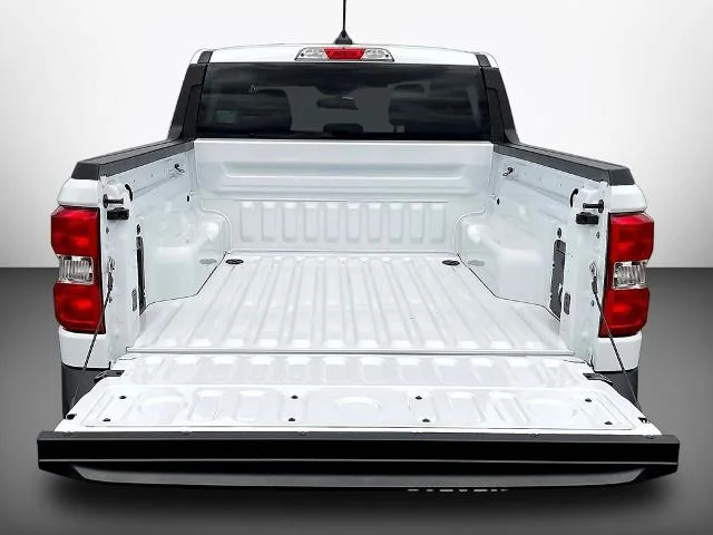 New 2026 Oxford White Ford XLT image 51