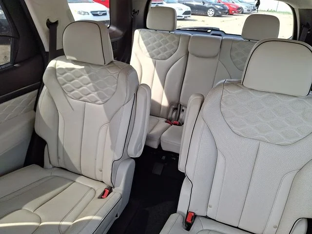 Used 2020 White Hyundai Limited image 18