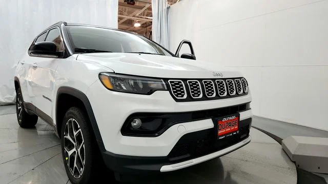 New 2026 Bright White Clear-Coat Exterior Paint Jeep Limited image 14