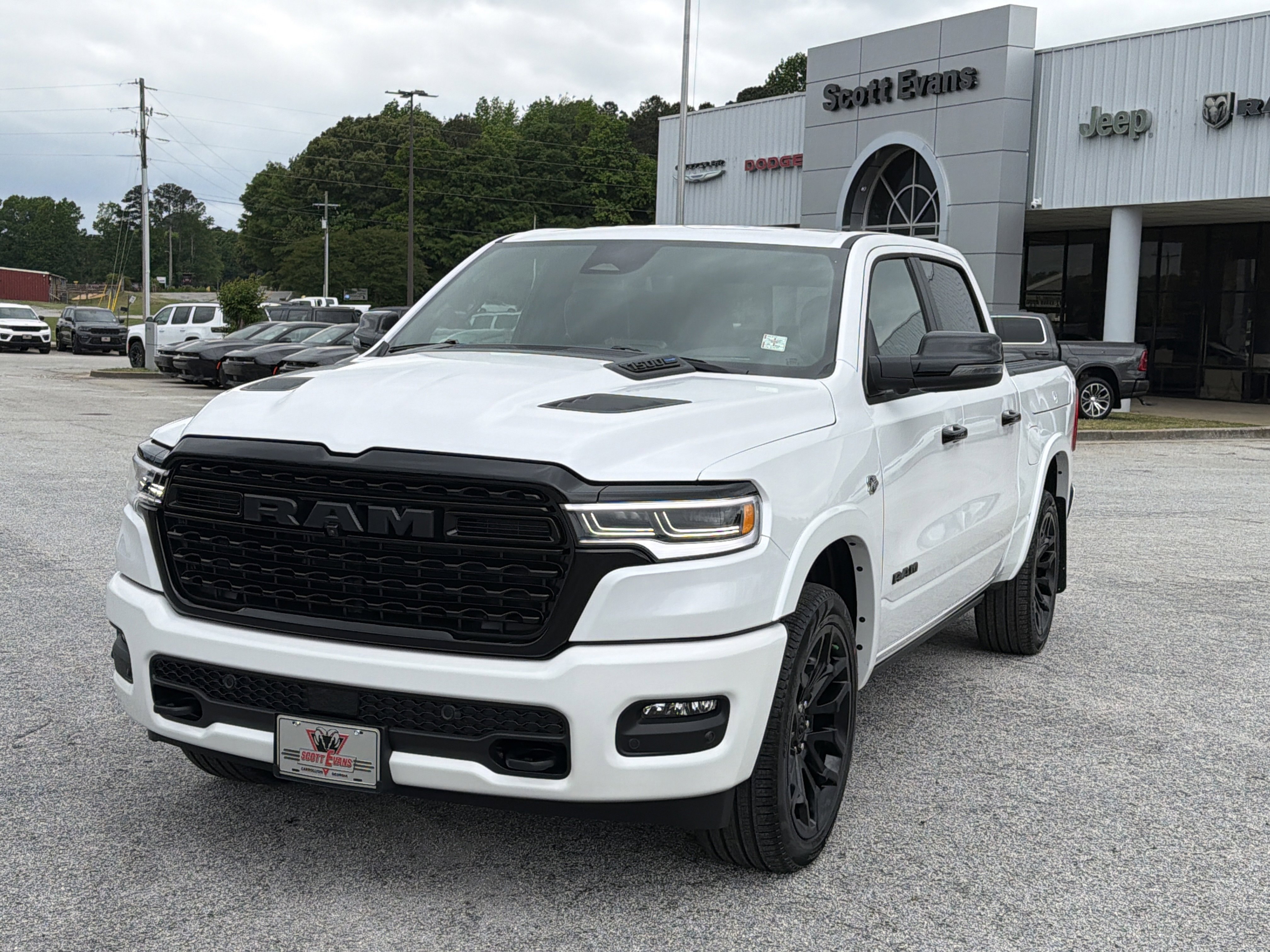 New 2026 Ivory White Tri-Coat Pearl-Coat Exterior Paint RAM Limited image 4