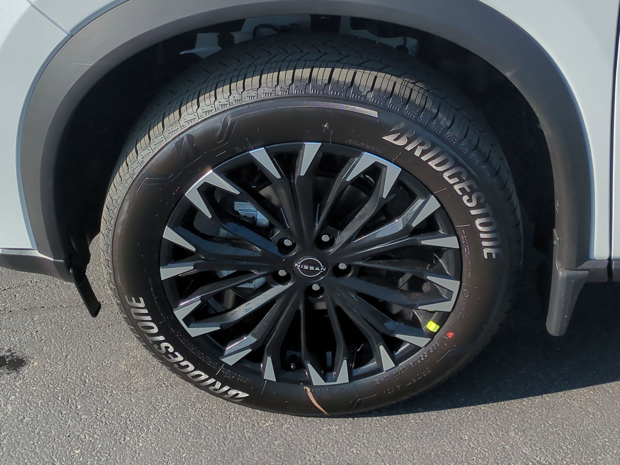 New 2026 Everest White Pearl TriCoat Nissan Rock Creek® image 17