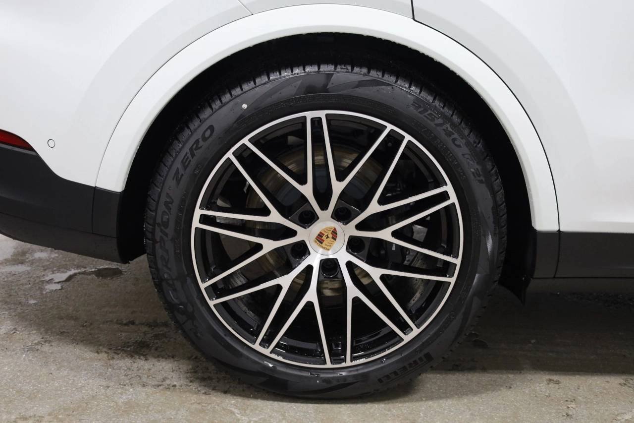 Used 2026 White Porsche Coupe image 37