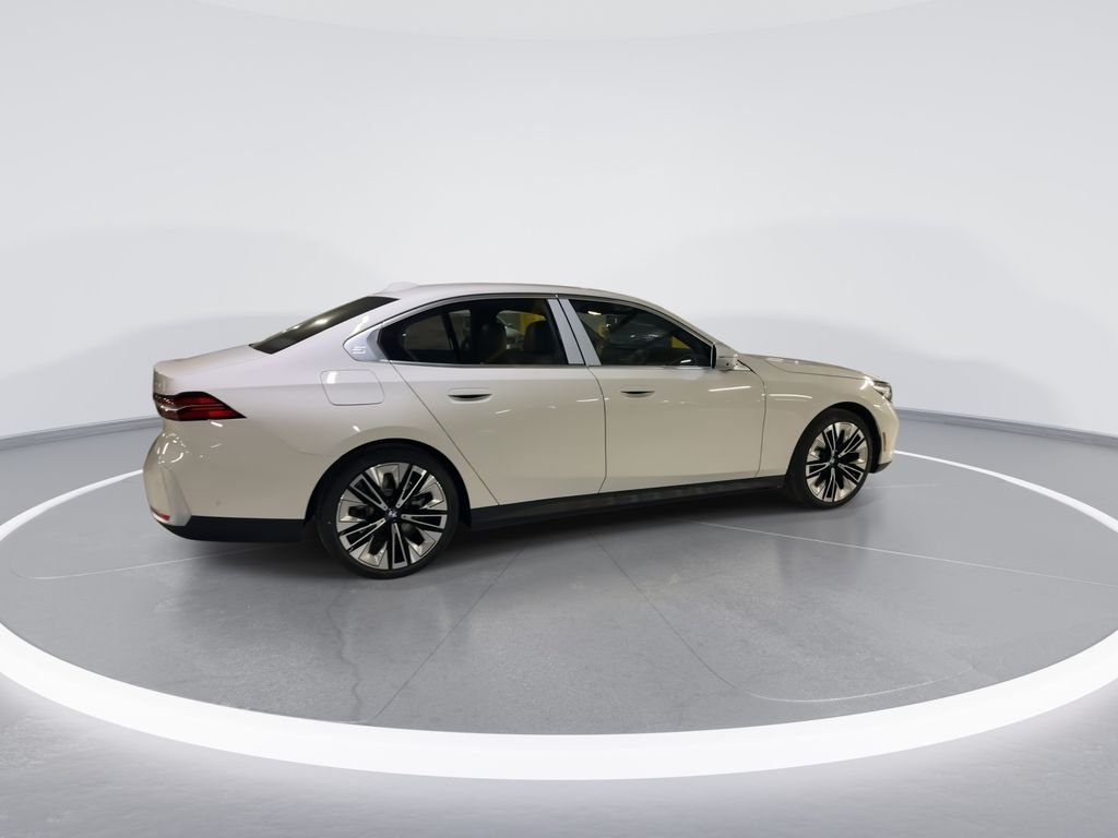 2026 BMW 5 Series 530i - Photo 8