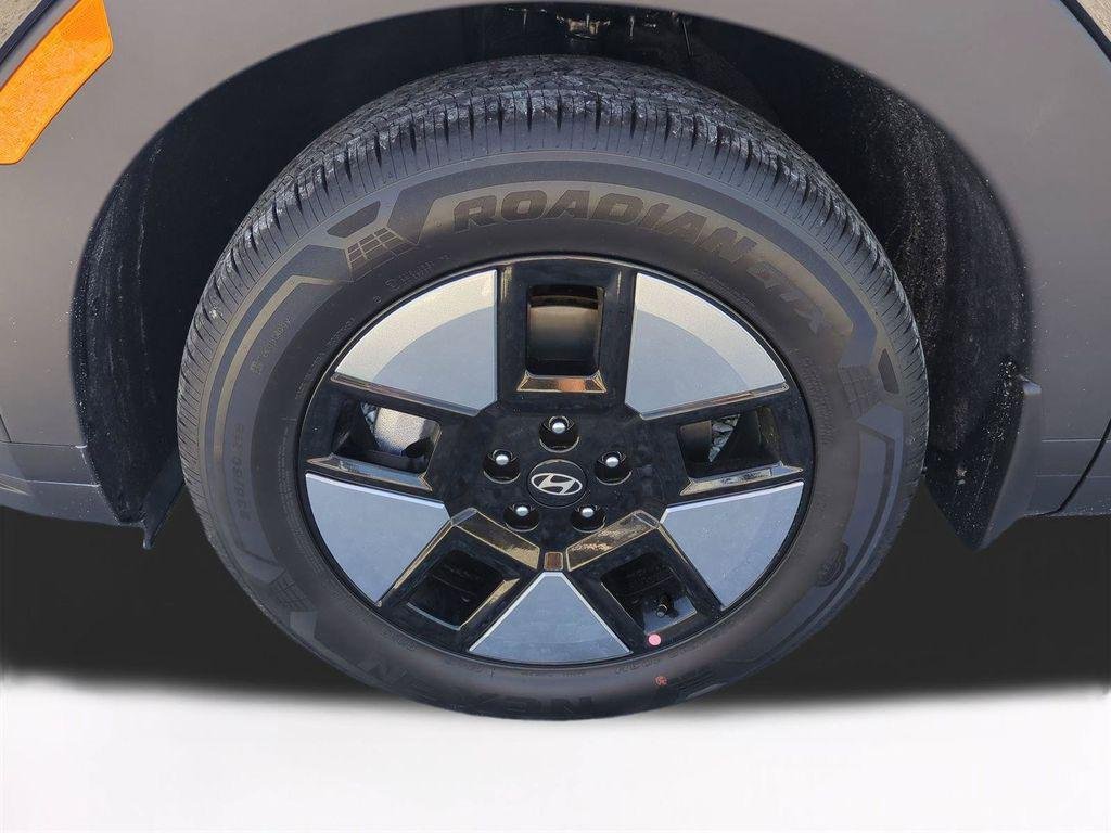 New 2026 Black Hyundai SEL image 11