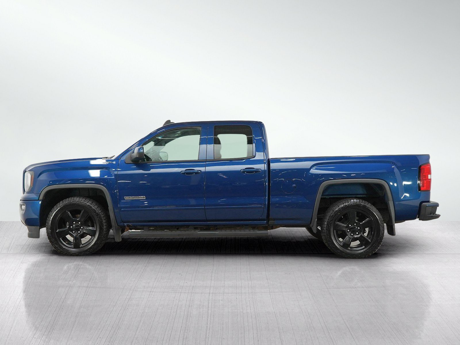 Used 2018 GMC Sierra 1500 Base with VIN 1GTV2LEC0JZ255216 for sale in White Bear Lake, Minnesota
